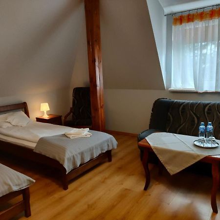 Dworek Zawadzkich Kruszyn  Extérieur photo