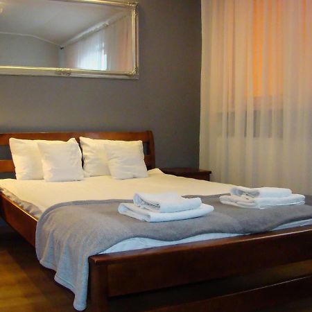 Dworek Zawadzkich Kruszyn  Extérieur photo
